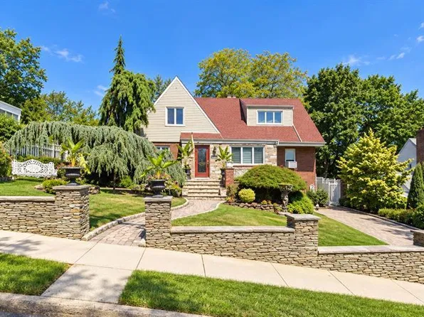 272 Standish Avenue, Hackensack, NJ 07601