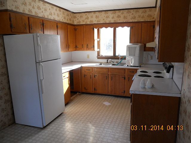 2nd image of 108 Foote Rd