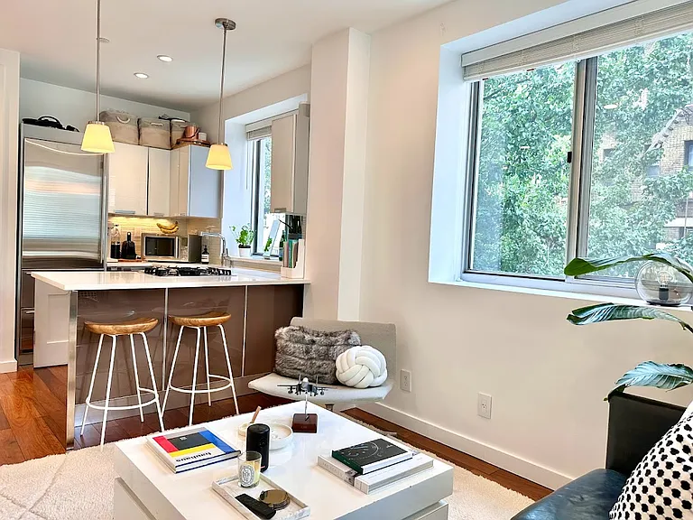 148 E 19th St #2C — Photo 13