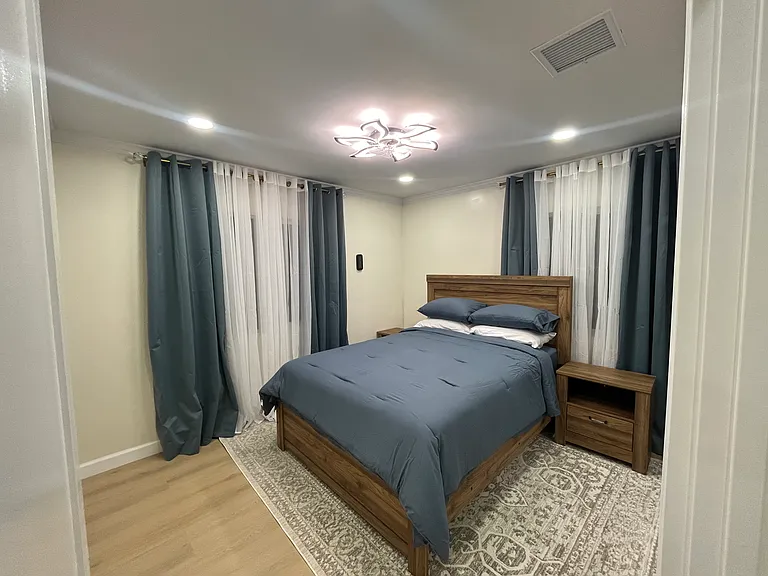 23121 Meyler Ave — Photo 16