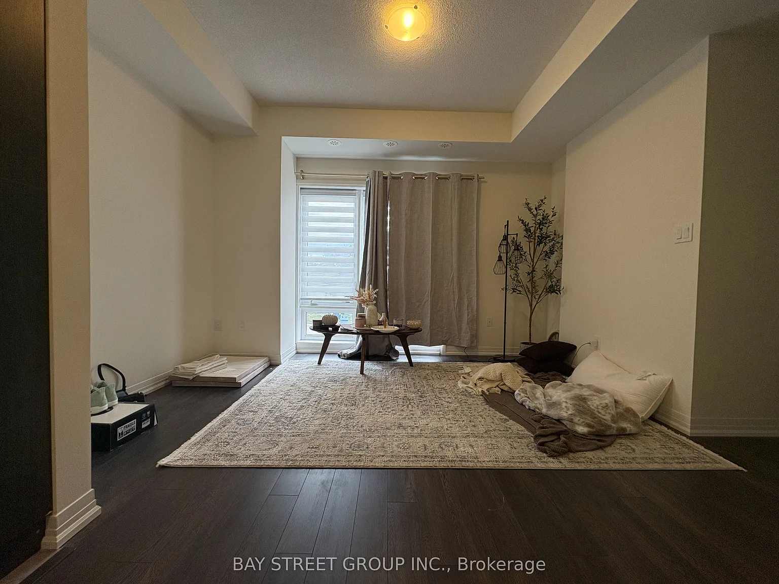 2 bed, $2,350 — Photo 4
