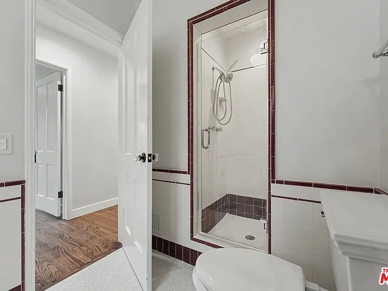 2383 Panorama Ter — Photo 24