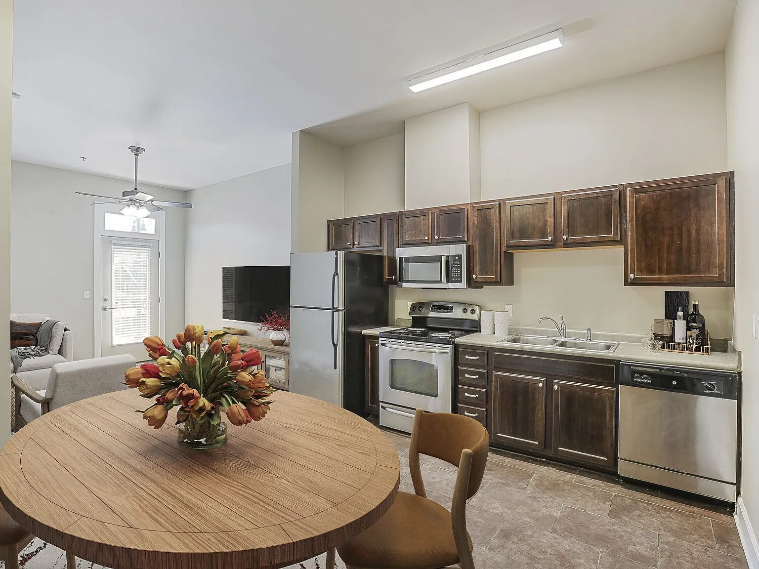 Aloysius Apartments — Photo 3