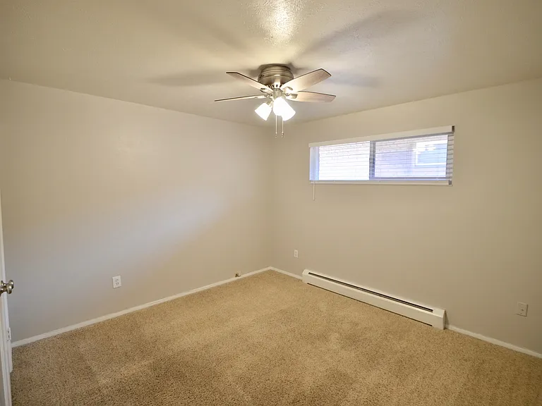 5705 S Pearl St — Photo 12
