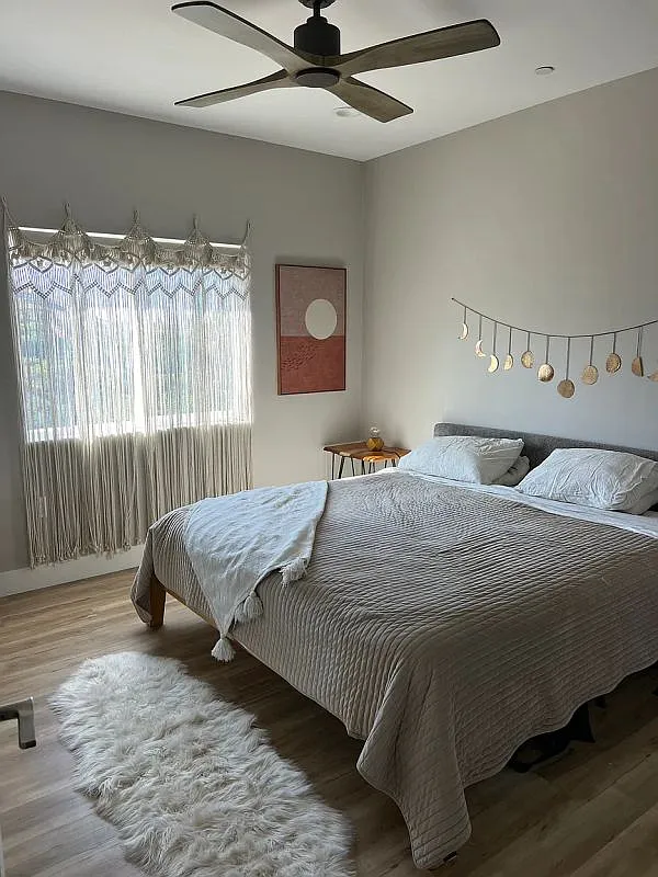 3 bed, 2.0 bath, 1200 sqft, $3,945 — Photo 4