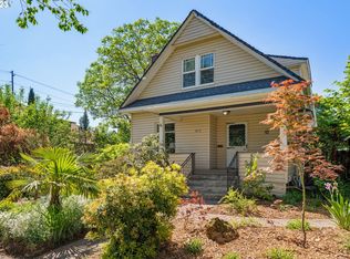 6910 SE Raymond Ct, Portland, OR 97206