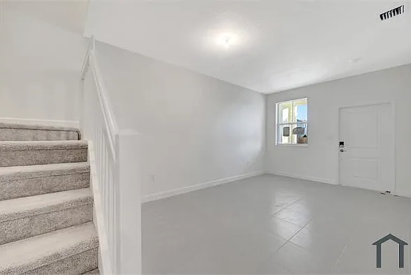 2556 SE 27th Ct — Photo 8