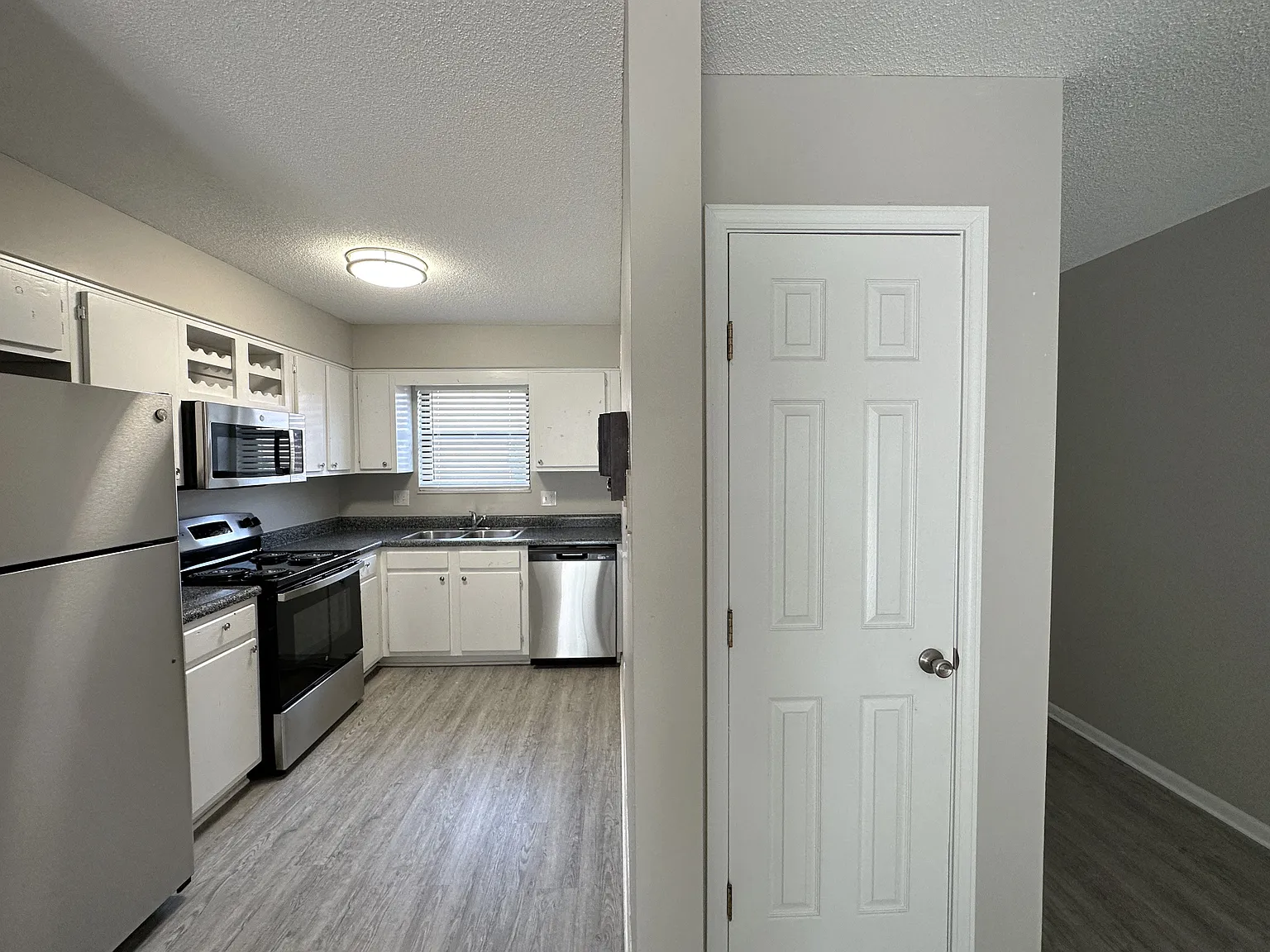 Princeton Court — Photo 4