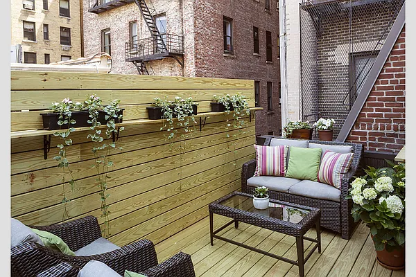 Sold by Stribling | media 13