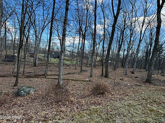 4th image of 154 Lakeview Dr