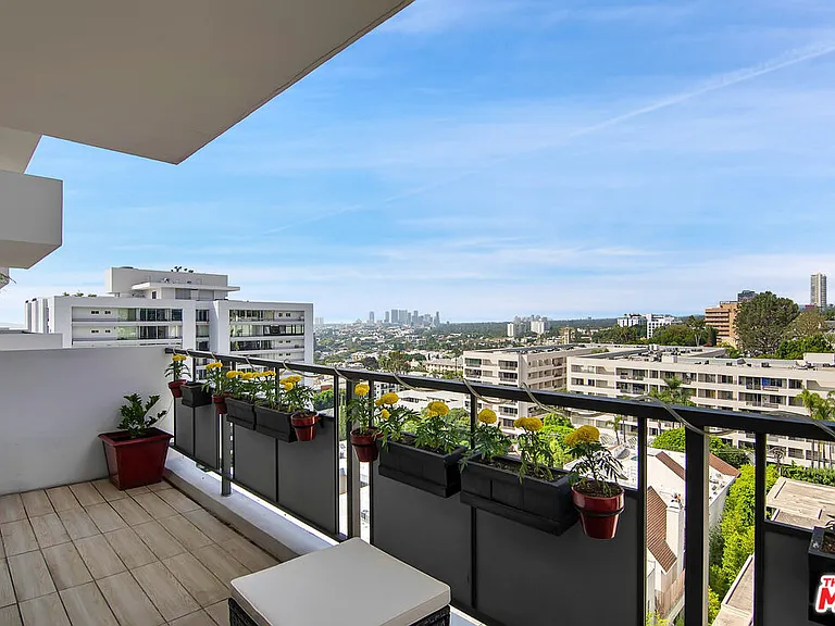 1155 N La Cienega Blvd #1103 — Photo 15
