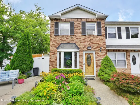 115 Blythe Pl, Staten Island, NY 10306