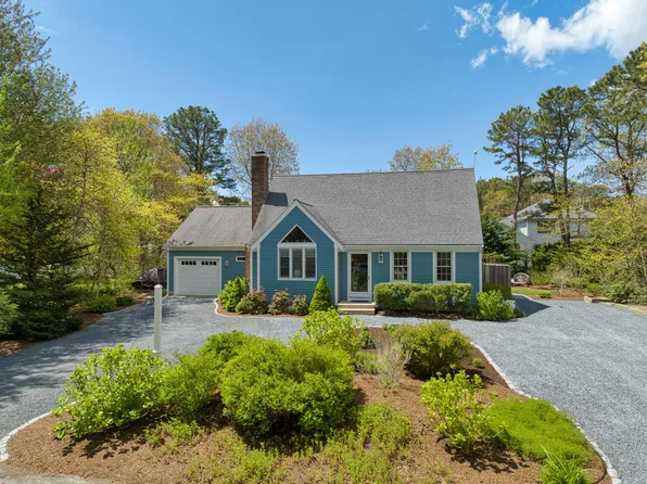 66 Nehoiden Road, Mashpee, MA 02649