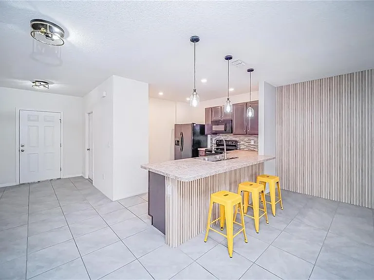 9039 Alba Ln — Photo 5