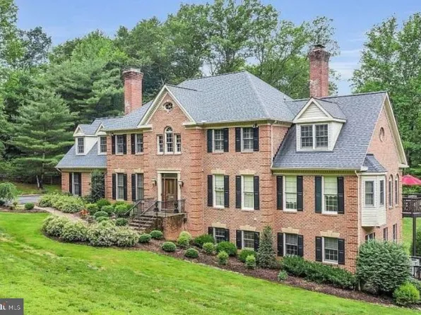 4514 Den Haag Rd, Warrenton, VA 20187