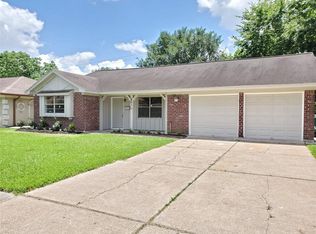 6011 Densmore Dr, Houston, TX 77035