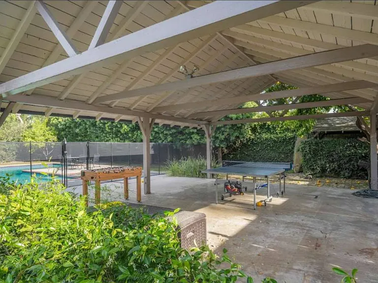 12642 Otsego St — Photo 12