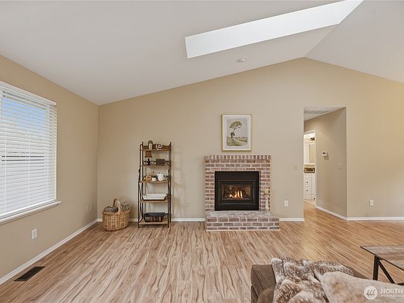 3rd image of 2415 SE 8th Place