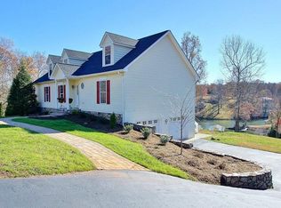 150 Shore Side Dr, Hardy, VA 24101