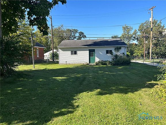 5th image of 140 S Monroe St