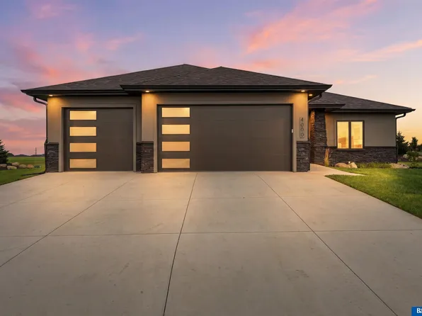 4000 Primrose Pl, Lincoln, NE 68516