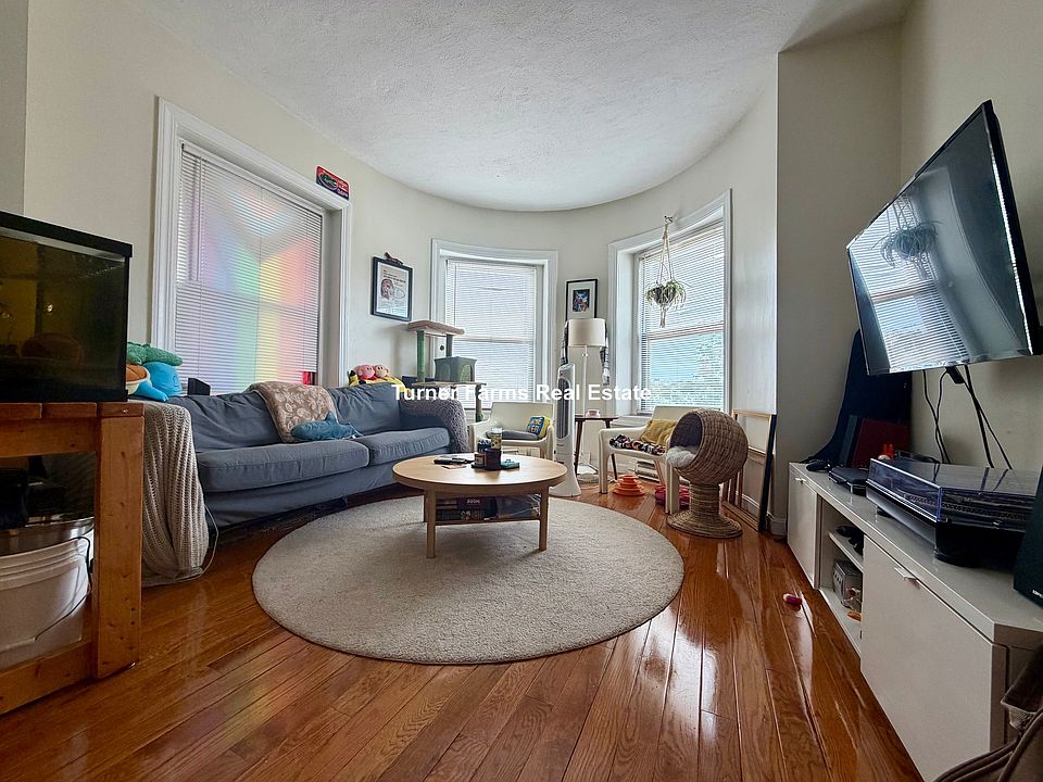 1st image of 1283 Commonwealth Ave #55