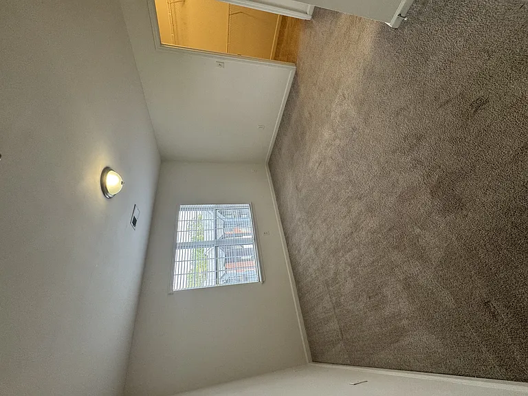 Wesley St. Claire Apartments at Lawrenceville — Photo 220
