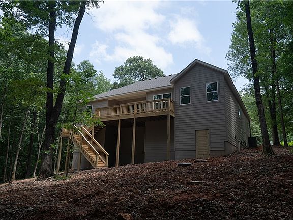 2nd image of 3 Barton Ln
