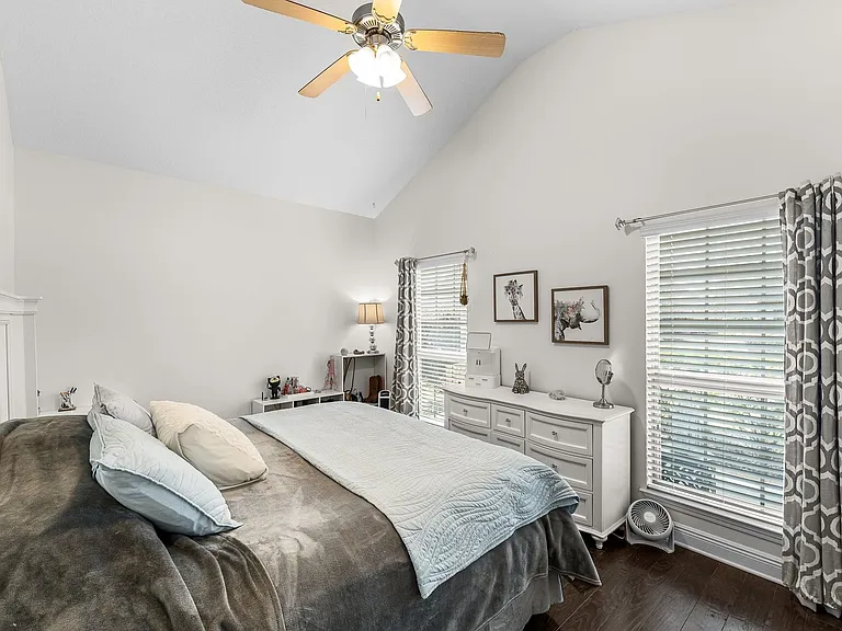 270 Whispering Lake Dr — Photo 7