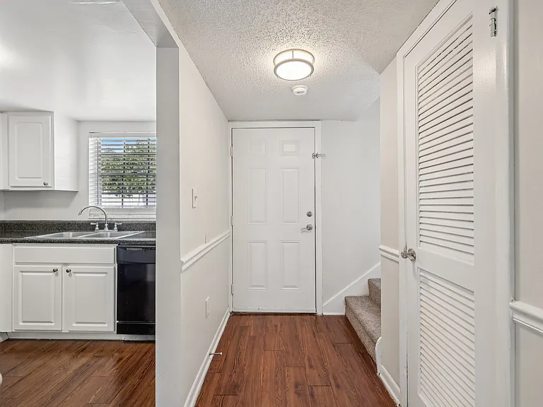 The Park at Chesterfield Apartment Homes — Photo 48