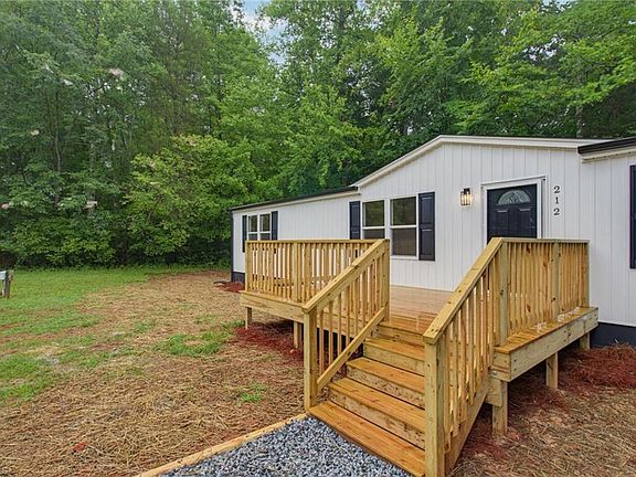 4th image of 212 Krusinski Ln