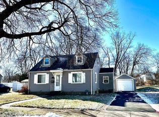 30 Seneca St, Springfield, MA 01151