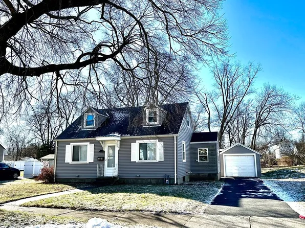 30 Seneca St, Springfield, MA 01151