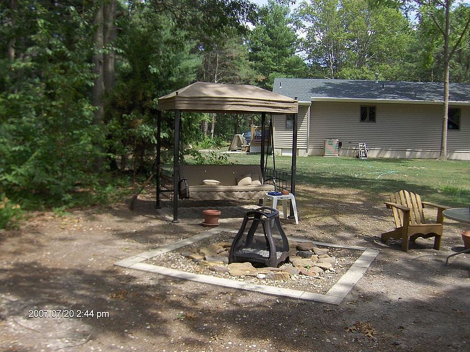 2nd image of 713 Harbor Ave