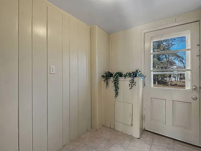 63 Susan Dr — Photo 28