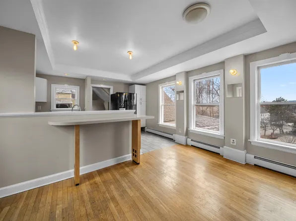 7 Elliott Street, Laconia, NH 03246