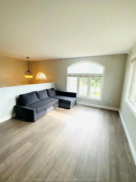 4 bed, $2,995 — Photo 3
