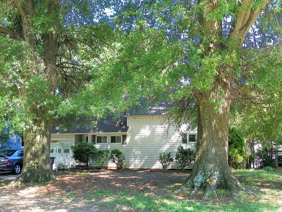 1st image of 1216 Summit Ave