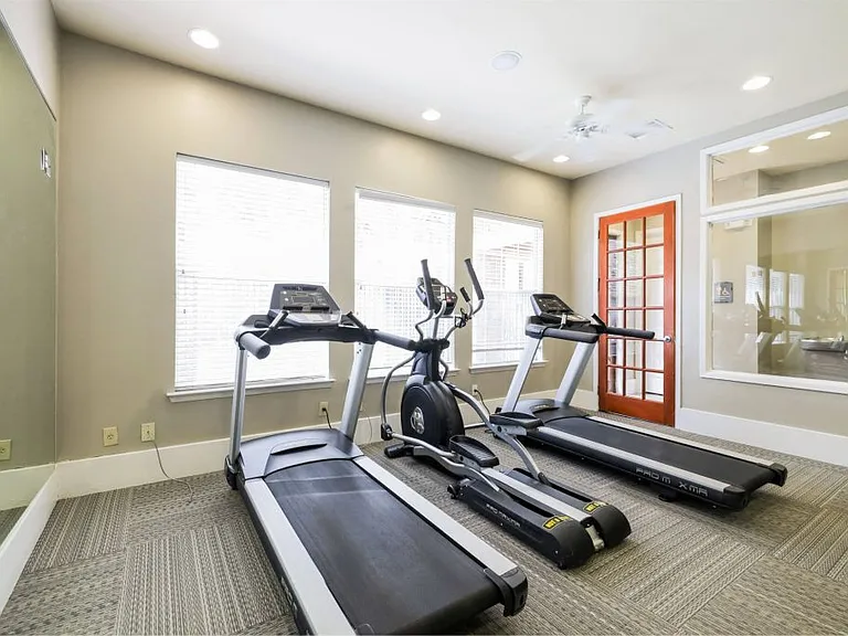 Fitness center at Stonehaven Apartments in Houston, TX