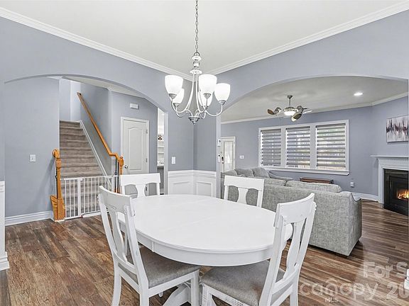 4th image of 1111 Wallace Lake Rd #138