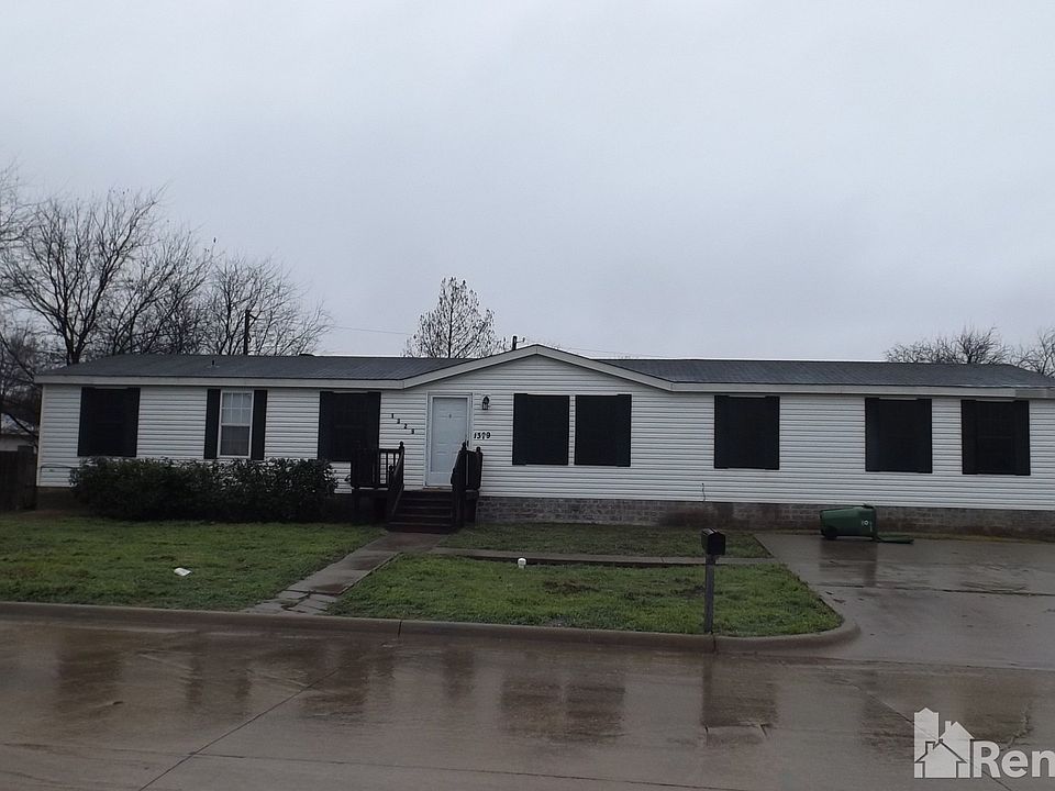 1st image of 1329 Vinewood Dr