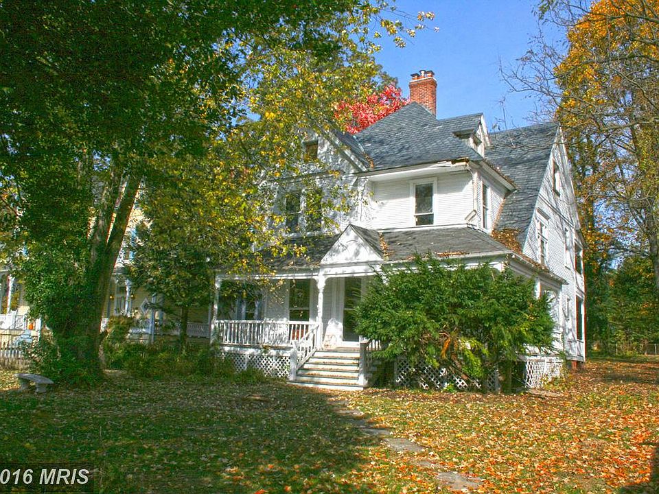 1st image of 115 W Montgomery Ave