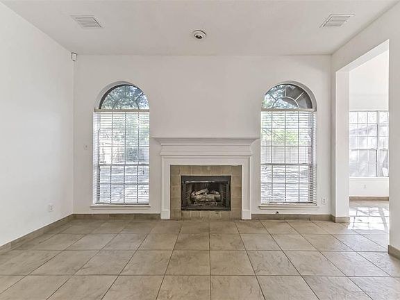 5th image of 15206 Evergreen Knoll Ln