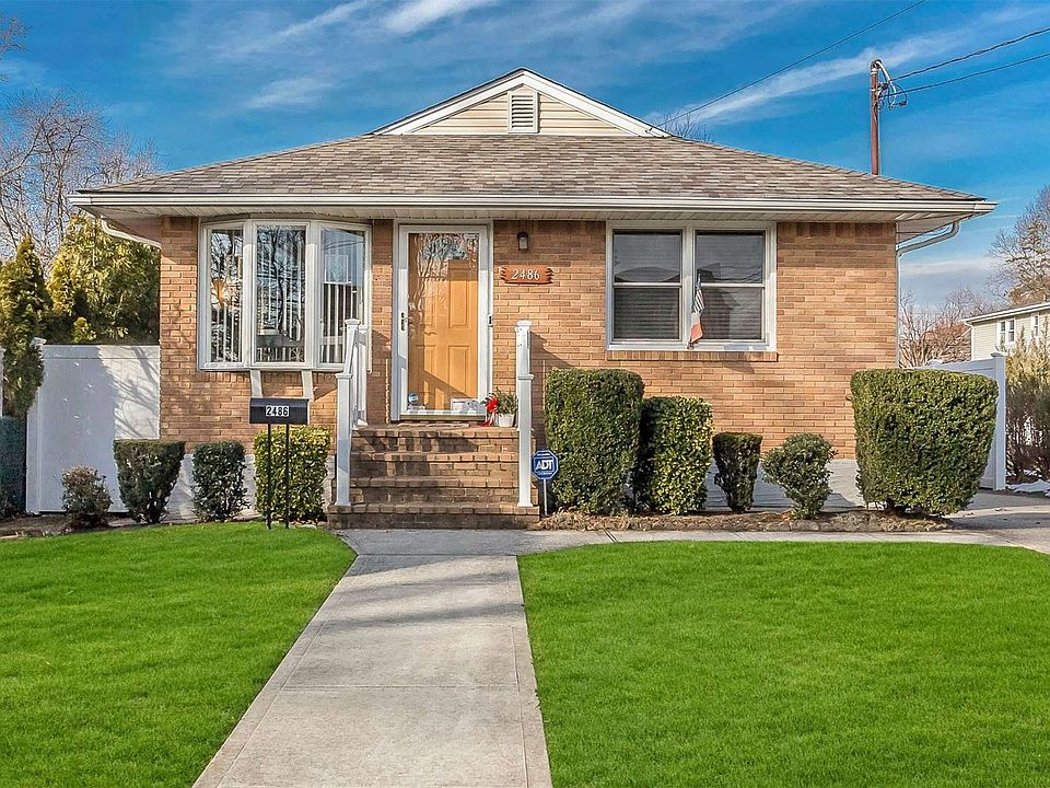 1st image of 2486 Harvey Ave