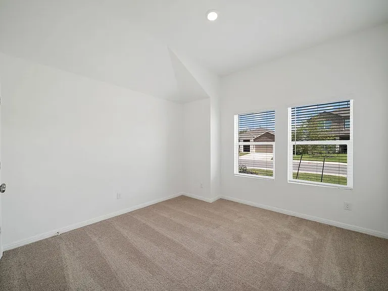 6631 Morgan Path — Photo 7