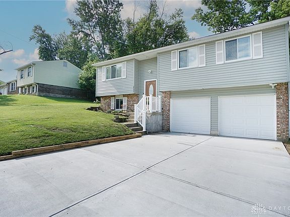 2nd image of 2797 Saturn Dr