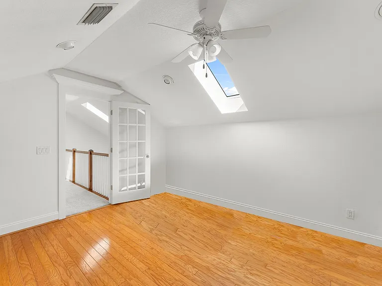102 Sunset Cir — Photo 30