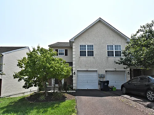 1028 Balley Dr Photo 1