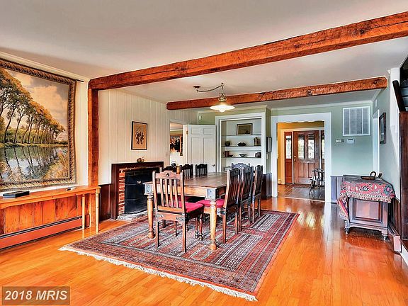 4th image of 130 Chancellor Ln
