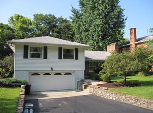 3697 Section Rd, Cincinnati, OH 45237